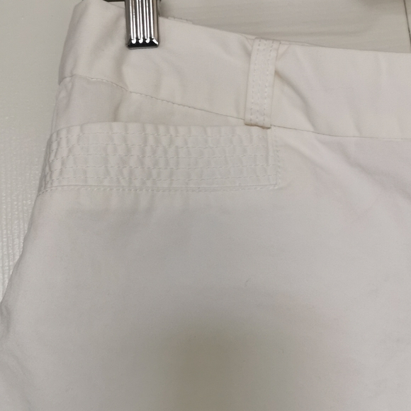 Jacob White Shorts - Picture 2 of 5